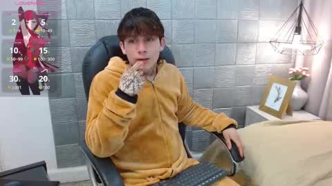 Snapshot of iancute_ chatting on 09/18/25, 05:59 ian online show from 09/18/25, 05:59