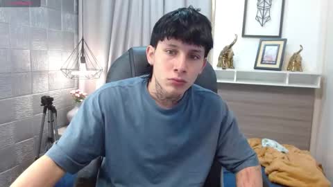 Snapshot of iancute_ chatting on 10/10/25, 08:19 ian online show from 10/10/25, 08:19