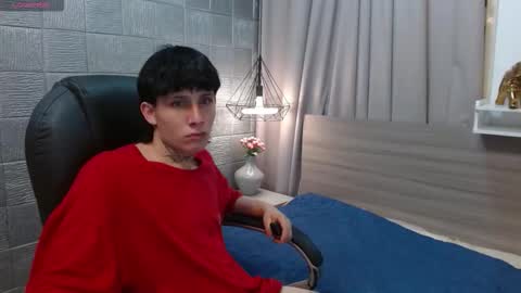 Snapshot of iancute_ chatting on 10/15/25, 02:11 ian online show from 10/15/25, 02:11