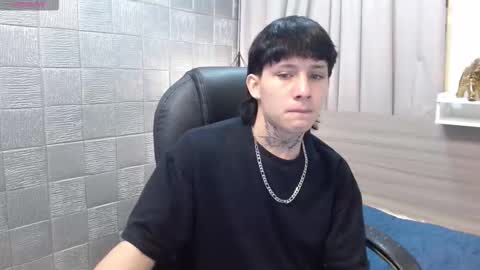 Snapshot of iancute_ chatting on 10/15/25, 07:47 ian online show from 10/15/25, 07:47