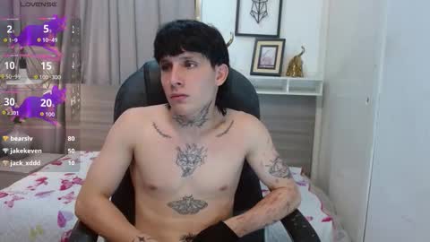 Snapshot of iancute_ chatting on 10/19/25, 07:20 ian online show from 10/19/25, 07:20