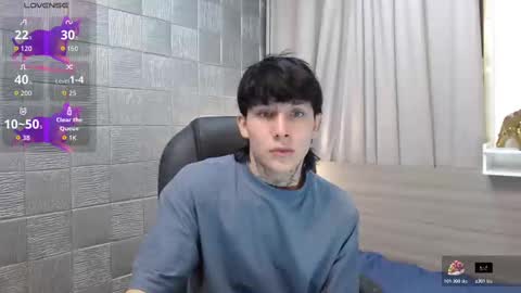 Snapshot of iancute_ chatting on 10/29/25, 08:43 ian online show from 10/29/25, 08:43