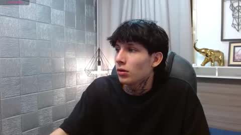 Snapshot of iancute_ chatting on 11/07/25, 08:42 ian online show from 11/07/25, 08:42