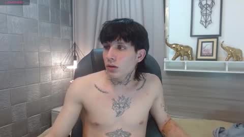 Snapshot of iancute_ chatting on 11/10/25, 08:13 ian online show from 11/10/25, 08:13