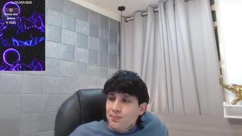 Snapshot of iancute_ chatting on 11/14/25, 05:22 ian online show from 11/14/25, 05:22