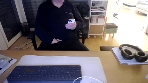 Snapshot of iandy12 chatting on 03/08/26, 10:46 iandy12 online show from 03/08/26, 10:46