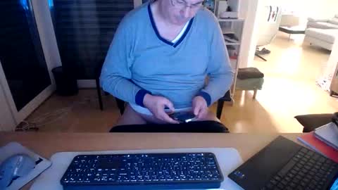 Snapshot of iandy12 chatting on 03/12/26, 11:11 iandy12 online show from 03/12/26, 11:11