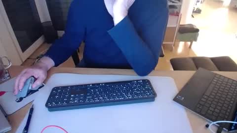 Snapshot of iandy12 chatting on 04/20/26, 09:49 iandy12 online show from 04/20/26, 09:49