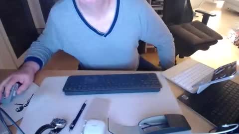 Snapshot of iandy12 chatting on 04/22/26, 09:38 iandy12 online show from 04/22/26, 09:38