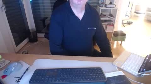 Snapshot of iandy12 chatting on 04/26/26, 09:45 iandy12 online show from 04/26/26, 09:45