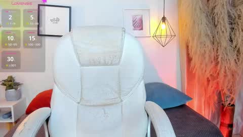 ian  online show from 10/02/25, 03:13