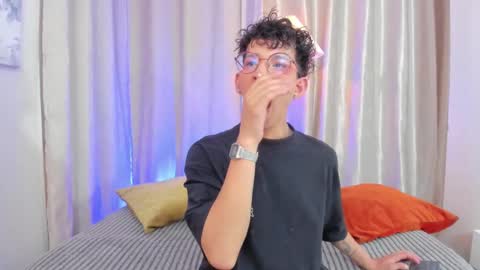 Snapshot of iangel_ chatting on 02/28/26, 03:51 ian online show from 02/28/26, 03:51