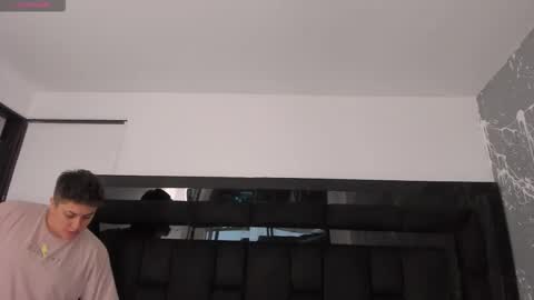 ian online show from 11/03/25, 09:05