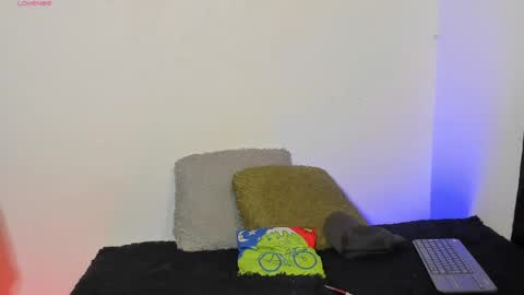 Ian Lark online show from 05/19/26, 01:56