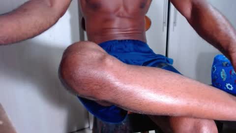 Snapshot of ianrashatxxx chatting on 12/16/25, 02:05 Ian Rashad online show from 12/16/25, 02:05