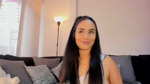 Snapshot of iara_martinez chatting on 11/24/25, 03:12 I A R A online show from 11/24/25, 03:12