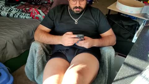 Snapshot of ibear_chat chatting on 02/15/26, 09:33 iBear0 online show from 02/15/26, 09:33