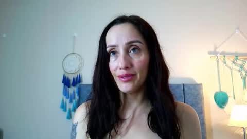 Iberian Moon online show from 10/04/25, 05:22