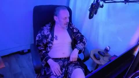 Snapshot of ibrichyrich chatting on 04/12/26, 12:59 Rich online show from 04/12/26, 12:59