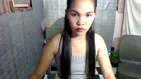Snapshot of ice_creamyummy25 chatting on 03/01/25, 12:23 im NORMA online show from 03/01/25, 12:23