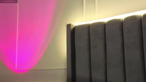 Crystall online show from 11/19/25, 11:32