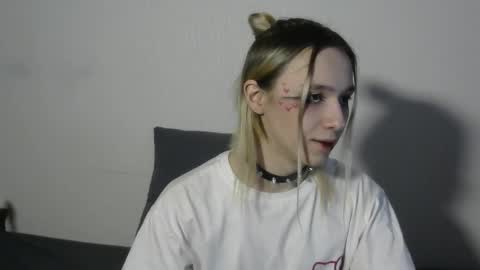 Snapshot of icebenz chatting on 03/12/26, 03:07 Jade online show from 03/12/26, 03:07