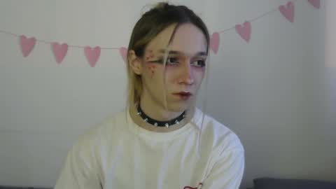 Snapshot of icebenz chatting on 03/18/26, 02:42 Jade online show from 03/18/26, 02:42