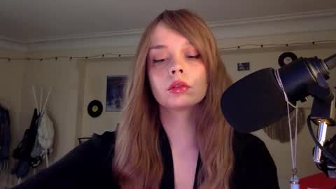 Nina online show from 02/16/26, 12:07