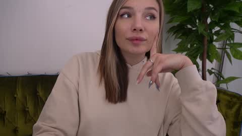 Danielle online show from 01/09/25, 06:36