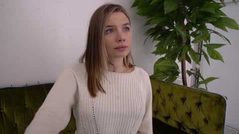 Danielle online show from 01/12/25, 07:42