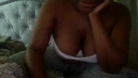 Snapshot of icedcoffeex chatting on 11/21/25, 11:25 icedcoffeex online show from 11/21/25, 11:25