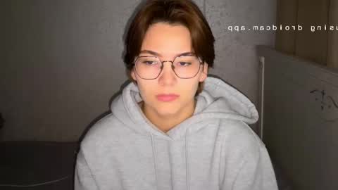 Ksenia online show from 10/22/25, 02:06