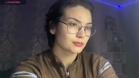 Snapshot of iceeheart chatting on 05/10/26, 06:24 Ksenia online show from 05/10/26, 06:24