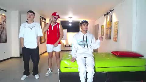 THOMAS AND DAMIAND online show from 11/28/25, 12:30