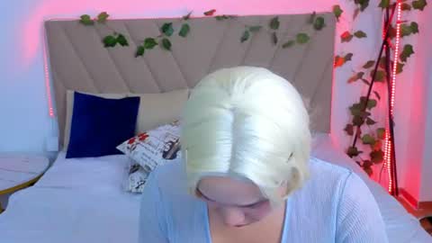 Snapshot of icexoxo chatting on 06/11/26, 12:43 Ice online show from 06/11/26, 12:43