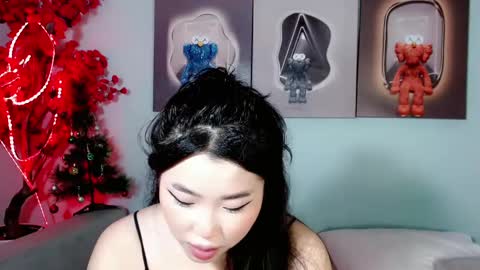 Snapshot of ichiben chatting on 12/31/24, 01:47 ichiben online show from 12/31/24, 01:47