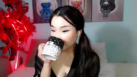 Snapshot of ichiben chatting on 12/02/25, 12:49 ichiben online show from 12/02/25, 12:49