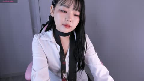 Hitomi   online show from 12/04/24, 09:51