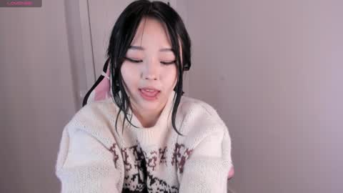 Hitomi   online show from 12/11/24, 09:30