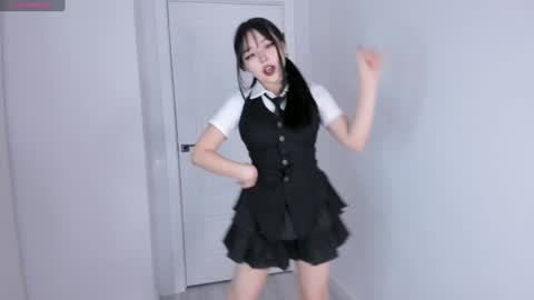 Hitomi   online show from 01/13/25, 06:06