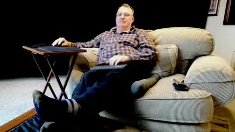 Snapshot of icihristopher chatting on 02/15/25, 12:26 Christopher online show from 02/15/25, 12:26