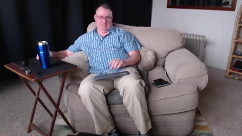 Snapshot of icihristopher chatting on 02/20/25, 08:25 Christopher online show from 02/20/25, 08:25