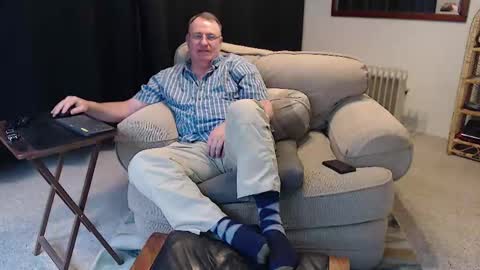 Snapshot of icihristopher chatting on 02/20/25, 11:32 Christopher online show from 02/20/25, 11:32