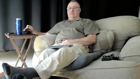 Snapshot of icihristopher chatting on 03/10/25, 06:45 Christopher online show from 03/10/25, 06:45