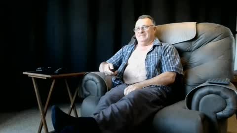 Snapshot of icihristopher chatting on 09/25/25, 01:09 Christopher online show from 09/25/25, 01:09