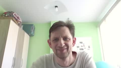 Snapshot of ico01x chatting on 04/20/26, 10:51 ico01x online show from 04/20/26, 10:51