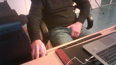 Snapshot of icumalot4you chatting on 01/17/26, 04:33 icumalot4you online show from 01/17/26, 04:33