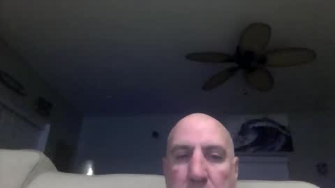 Snapshot of icumming chatting on 04/28/26, 03:00 icumming online show from 04/28/26, 03:00