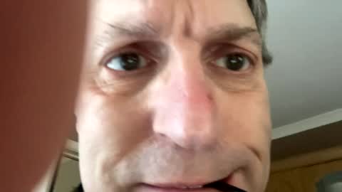 Snapshot of icums4u chatting on 01/22/25, 02:03 icums4u online show from 01/22/25, 02:03