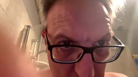 Snapshot of icums4u chatting on 09/20/25, 09:49 icums4u online show from 09/20/25, 09:49